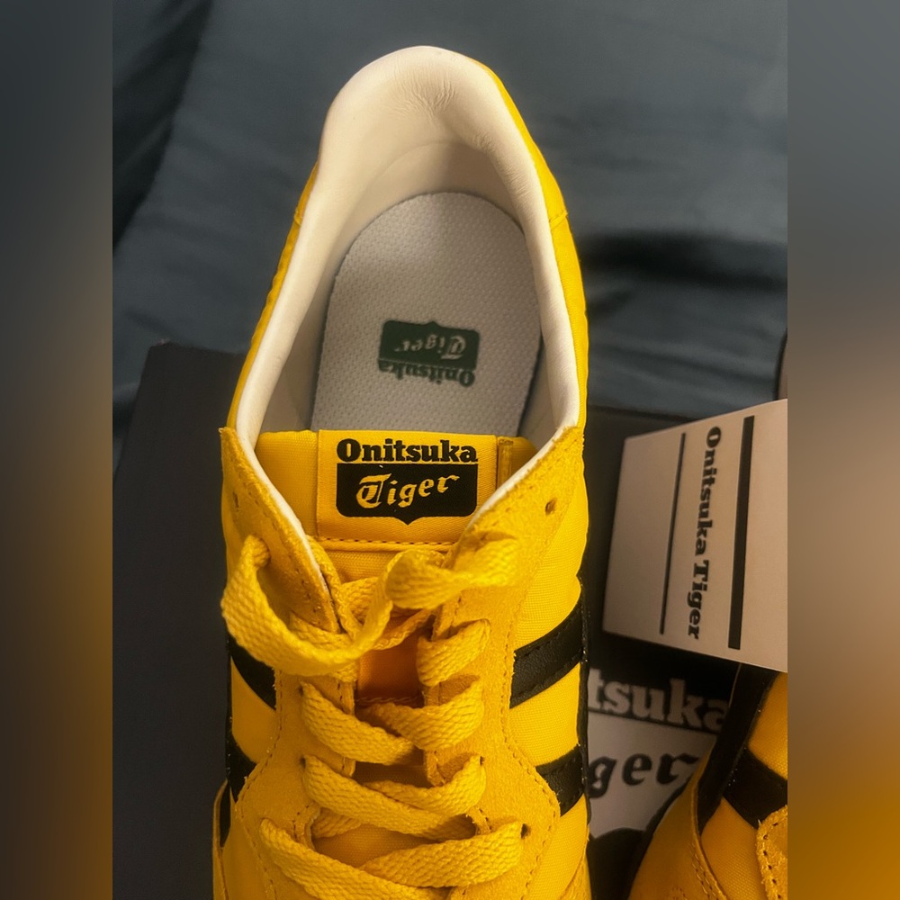 Onitsuka Tiger Serrano by Asics Womens/Men's Yellow/Black Sneakers NEW IN BOX - Picture 6 of 12